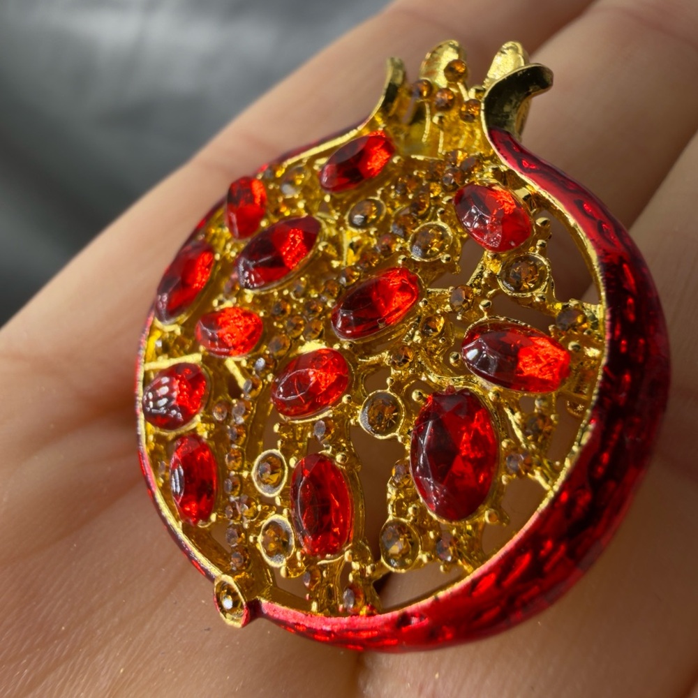 New! Lux Unique Red And Gold Pomegranate Brooch